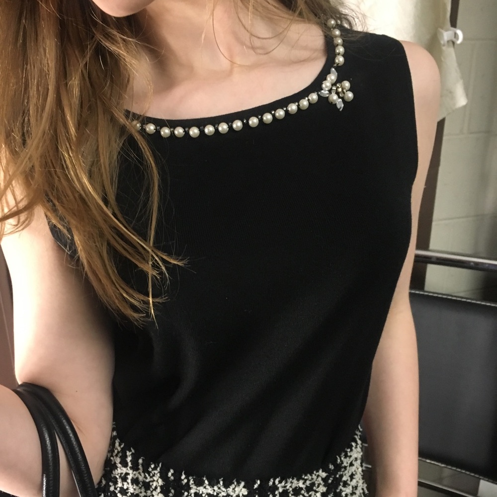 Emma James Sleeveless Sweater EUC